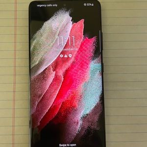 Unlocked Samsung galaxy S 21 ultra 5G in very good condition
